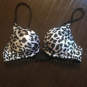 Victoria Secret Miraculous Plunge Cheetah Bra